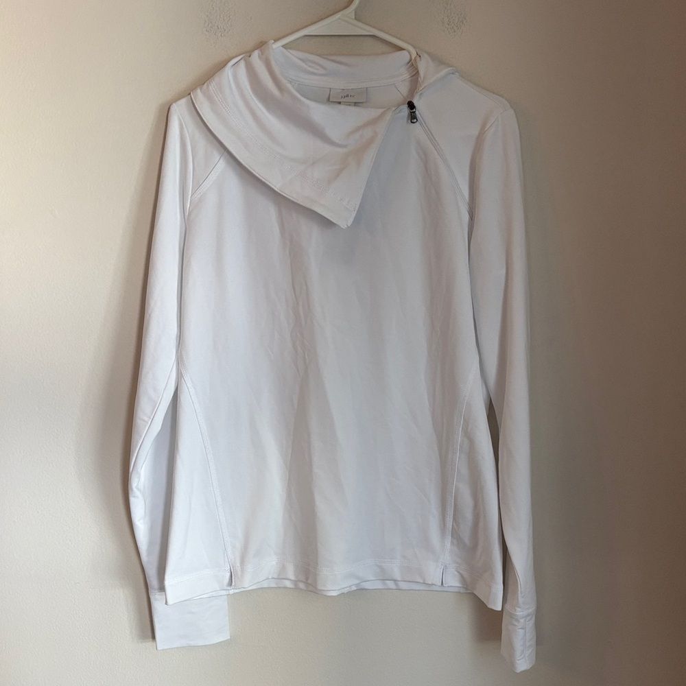 J. Jill Fit white Shirt Funnel Neck Asymmetric Zip Finger Hole Stretch White Top